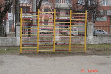 Шведская спортивная стенка