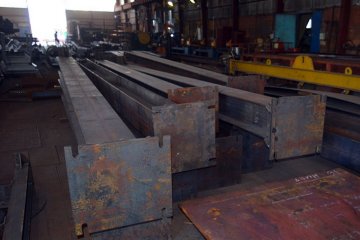 Металлические опоры и колонны