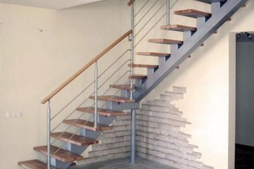 Лестница на второй этаж