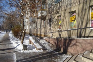 Перила металлические для пандуса