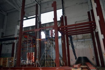 Монтаж металлоконструкций здания