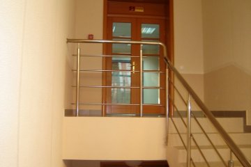 Ограждения металлические для лестниц
