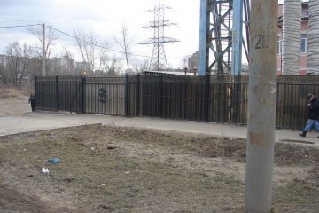 Металлические заборы и ограждения